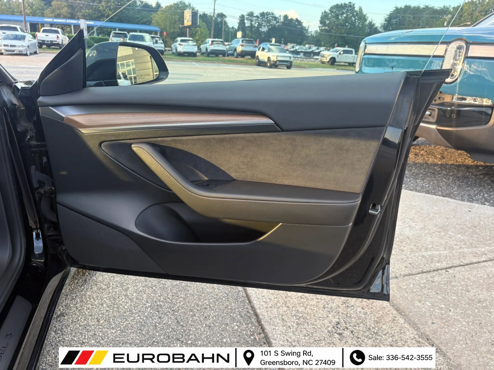 Used 2023 Tesla Model 3 Standard Range RWD image 17