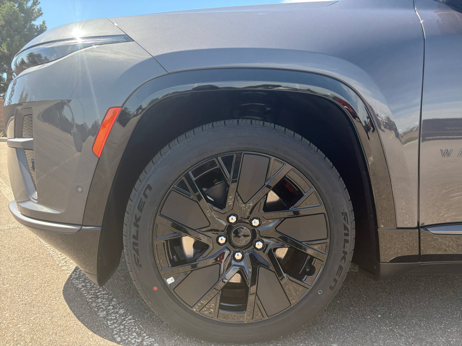 New 2025 Jeep Wagoneer S Launch Edition AWD/4WD image 11