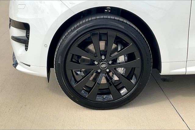 New 2025 Land Rover Range Rover Sport Dynamic SE image 15
