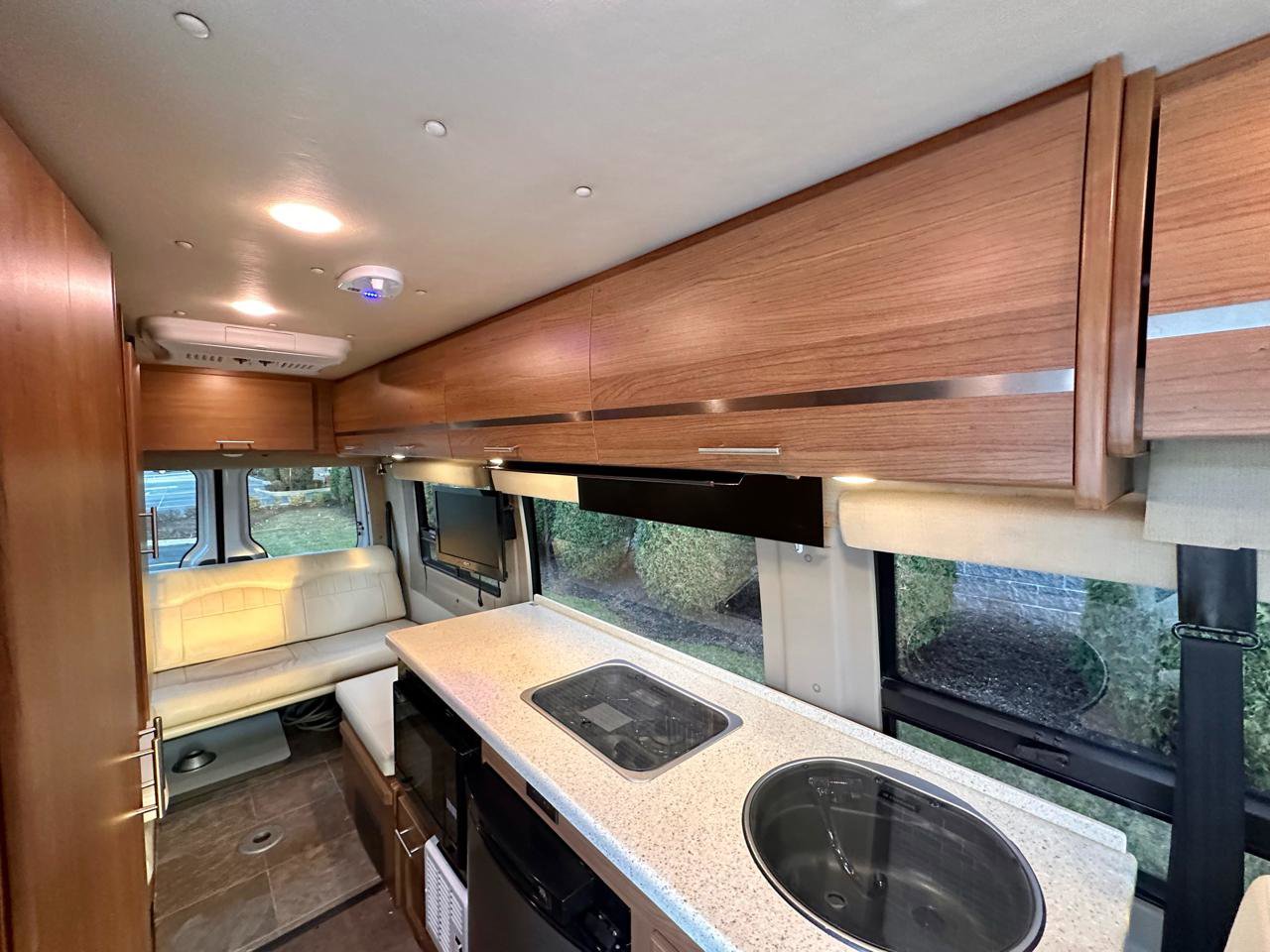 Used 2014 Mercedes-Benz Sprinter 3500 image 36