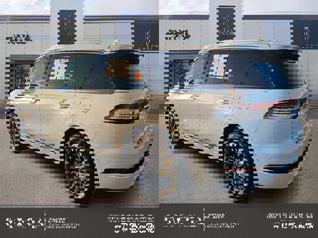 Certified 2021 Lincoln Aviator Grand Touring w/ Equipment Group 301A image 6