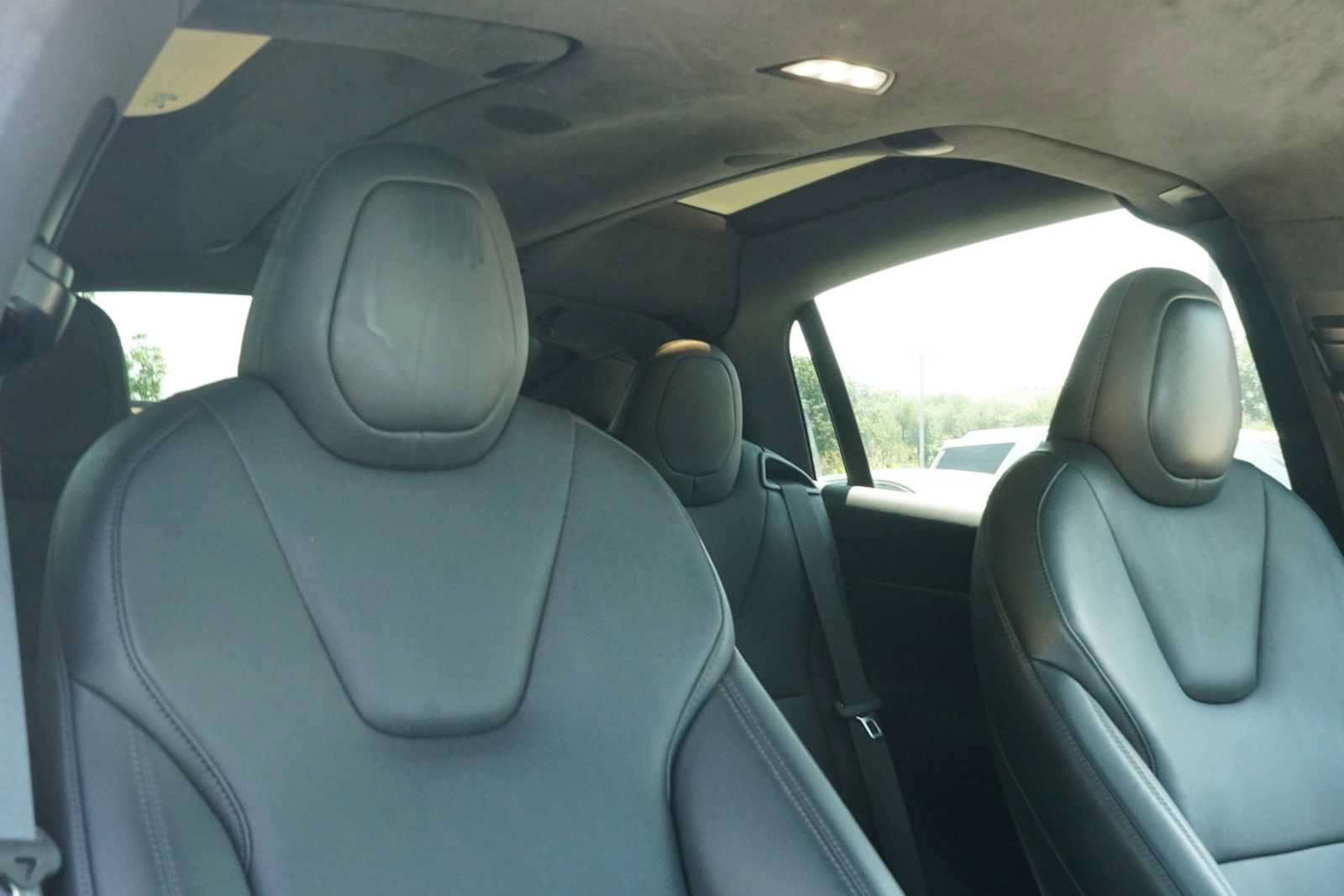 Used 2024 Tesla Model X AWD/4WD image 13