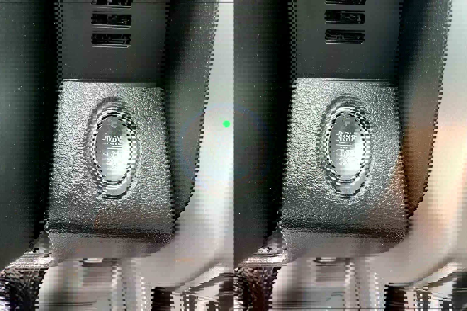 Used 2019 Ford F150 Platinum w/ Equipment Group 701A Luxury image 32