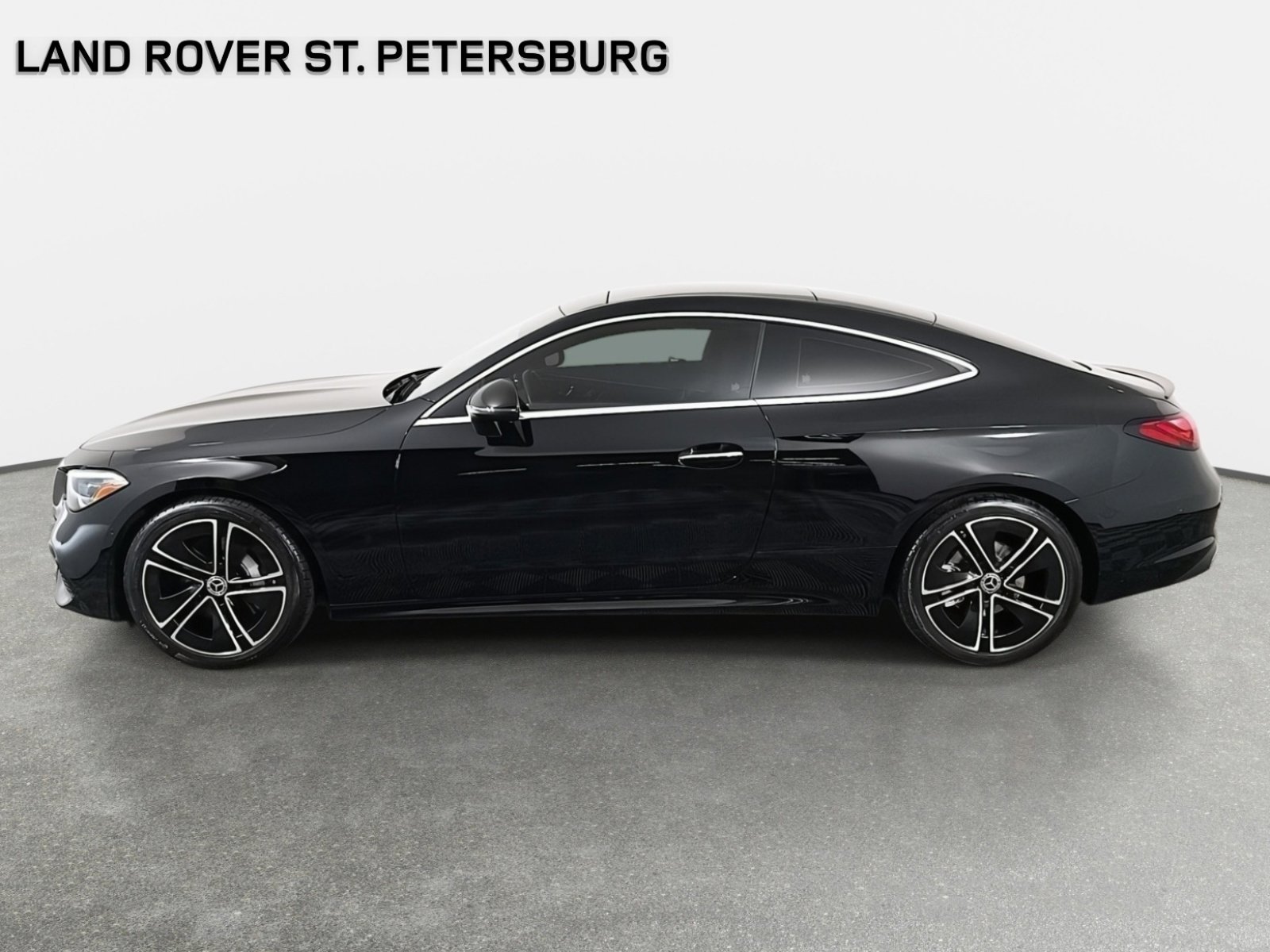 Used 2025 Mercedes-Benz CLE 300 4MATIC Coupe image 9