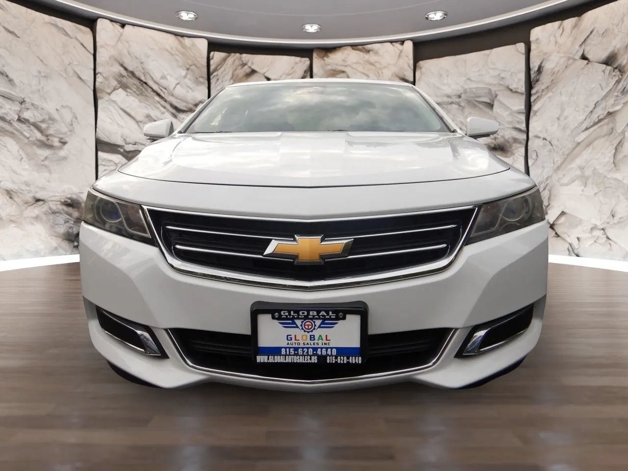 Used 2014 Chevrolet Impala LT w/ Premium Seating Package FWD image 2