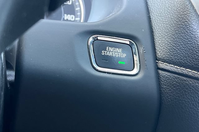 Used 2023 GMC Acadia SLE w/ Driver Convenience Package FWD image 32