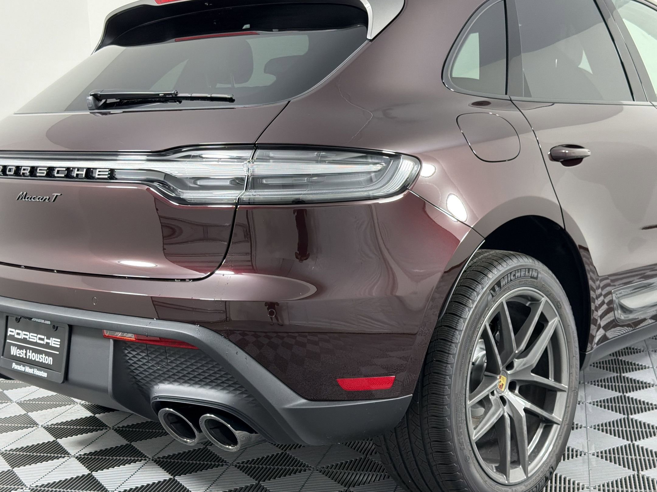 New 2026 Porsche Macan Turbo AWD/4WD image 10