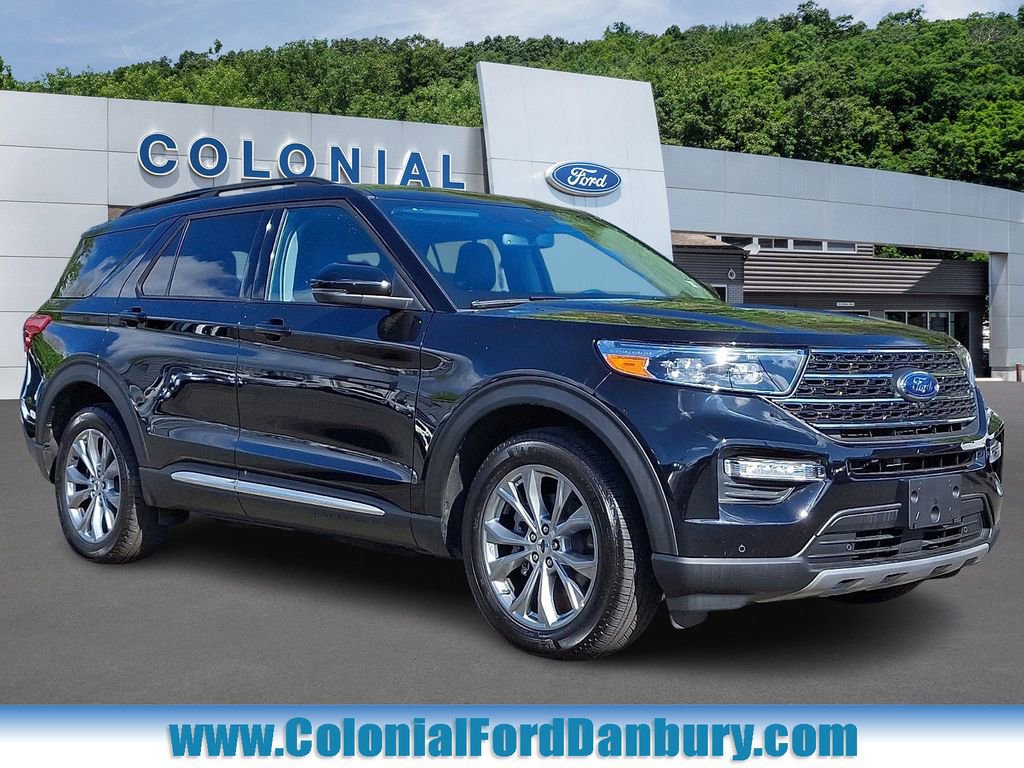 Certified 2024 Ford Explorer XLT w/ Equipment Group 202A AWD/4WD image 1