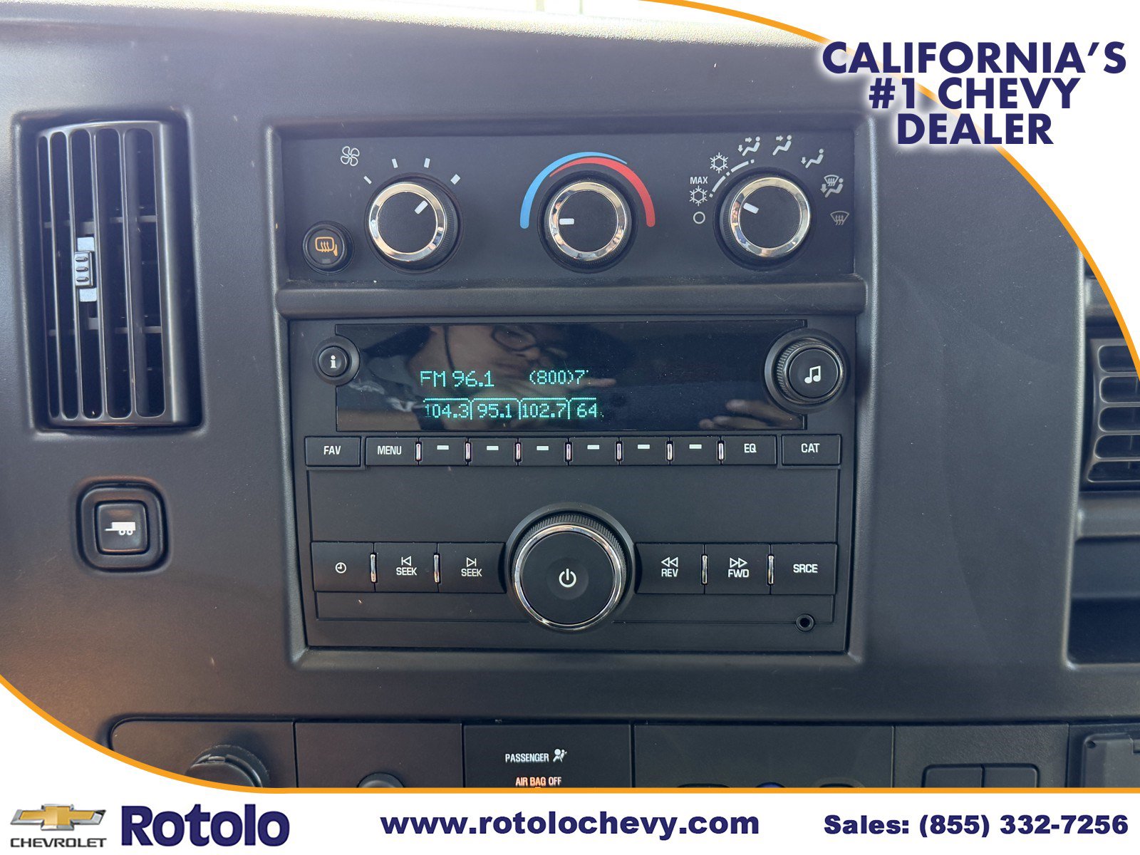 Used 2024 Chevrolet Express 3500 LT w/ LT Preferred Equipment Group RWD image 16