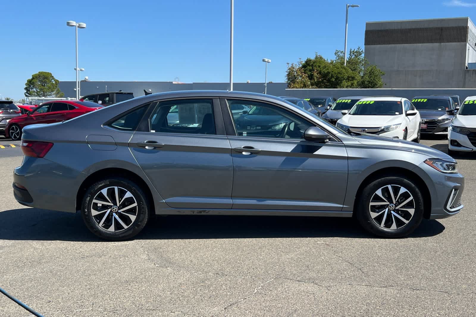 Used 2025 Volkswagen Jetta S FWD image 6