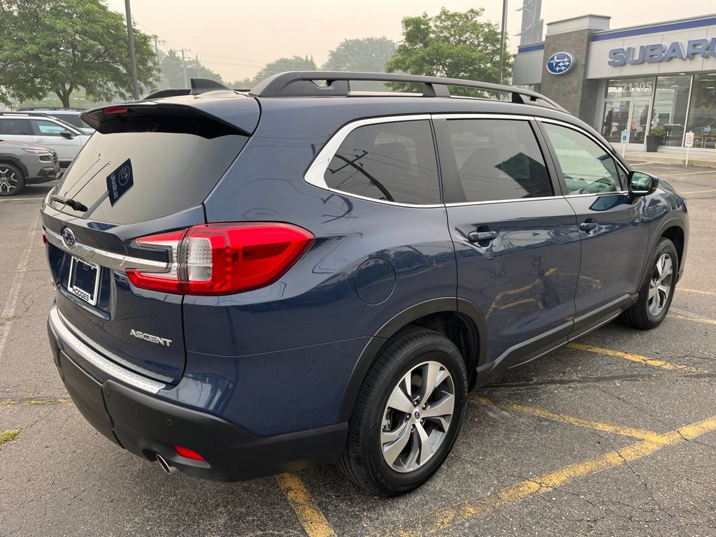 Certified 2025 Subaru Ascent Premium w/ Premium Package AWD/4WD image 6