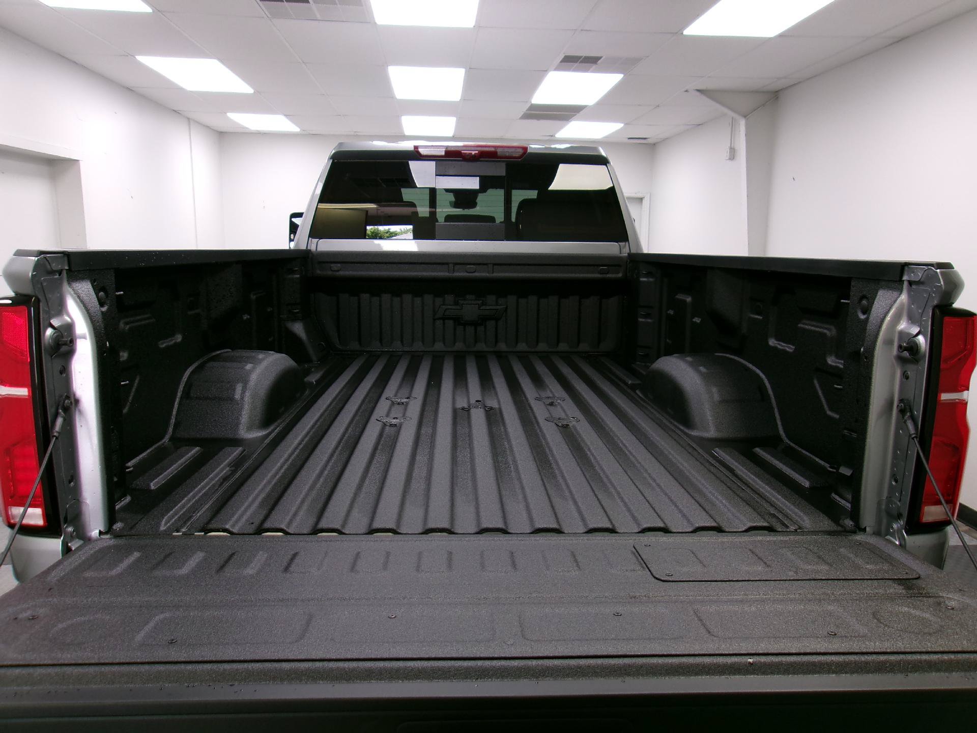 New 2026 Chevrolet Silverado 2500 High Country w/ Technology Package AWD/4WD image 11