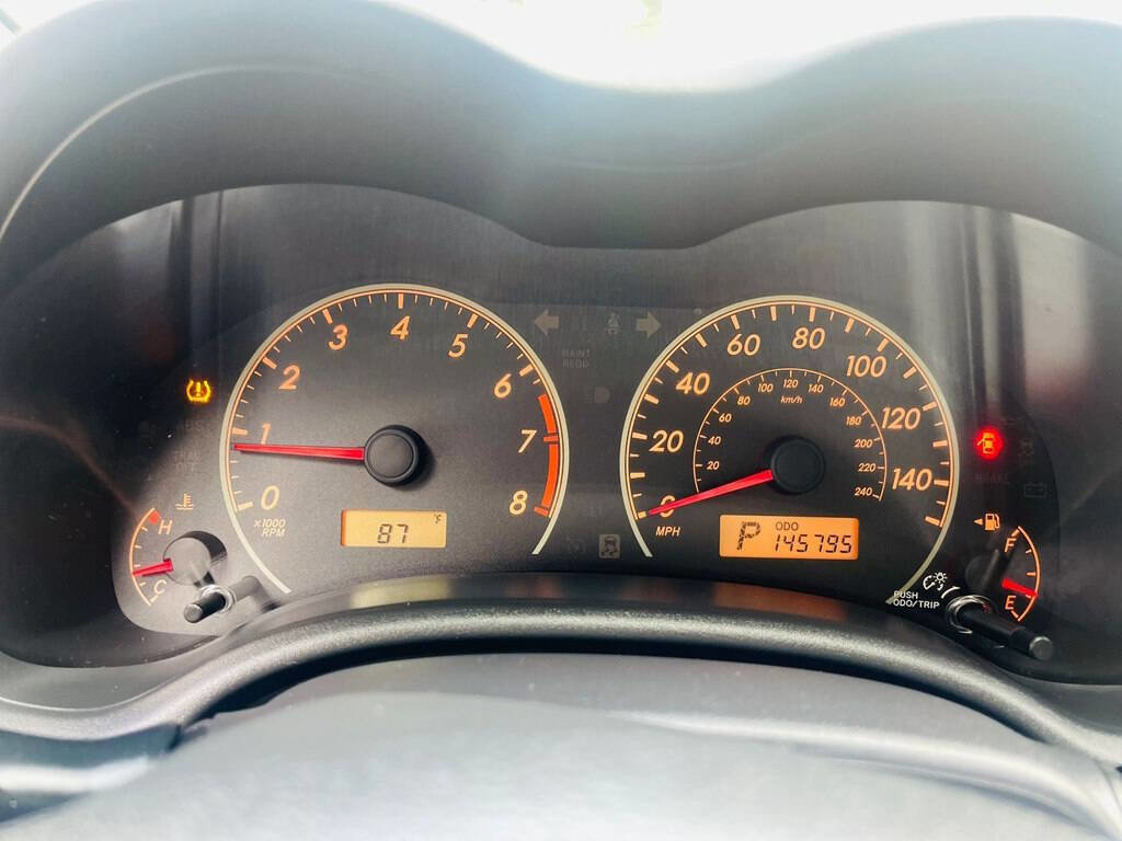 Used 2011 Toyota Corolla LE image 17