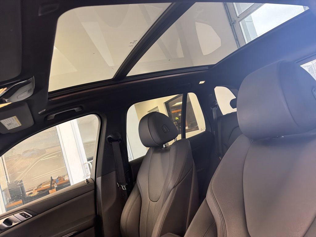 Used 2019 BMW X5 xDrive40i w/ Premium Package 2 AWD/4WD image 18