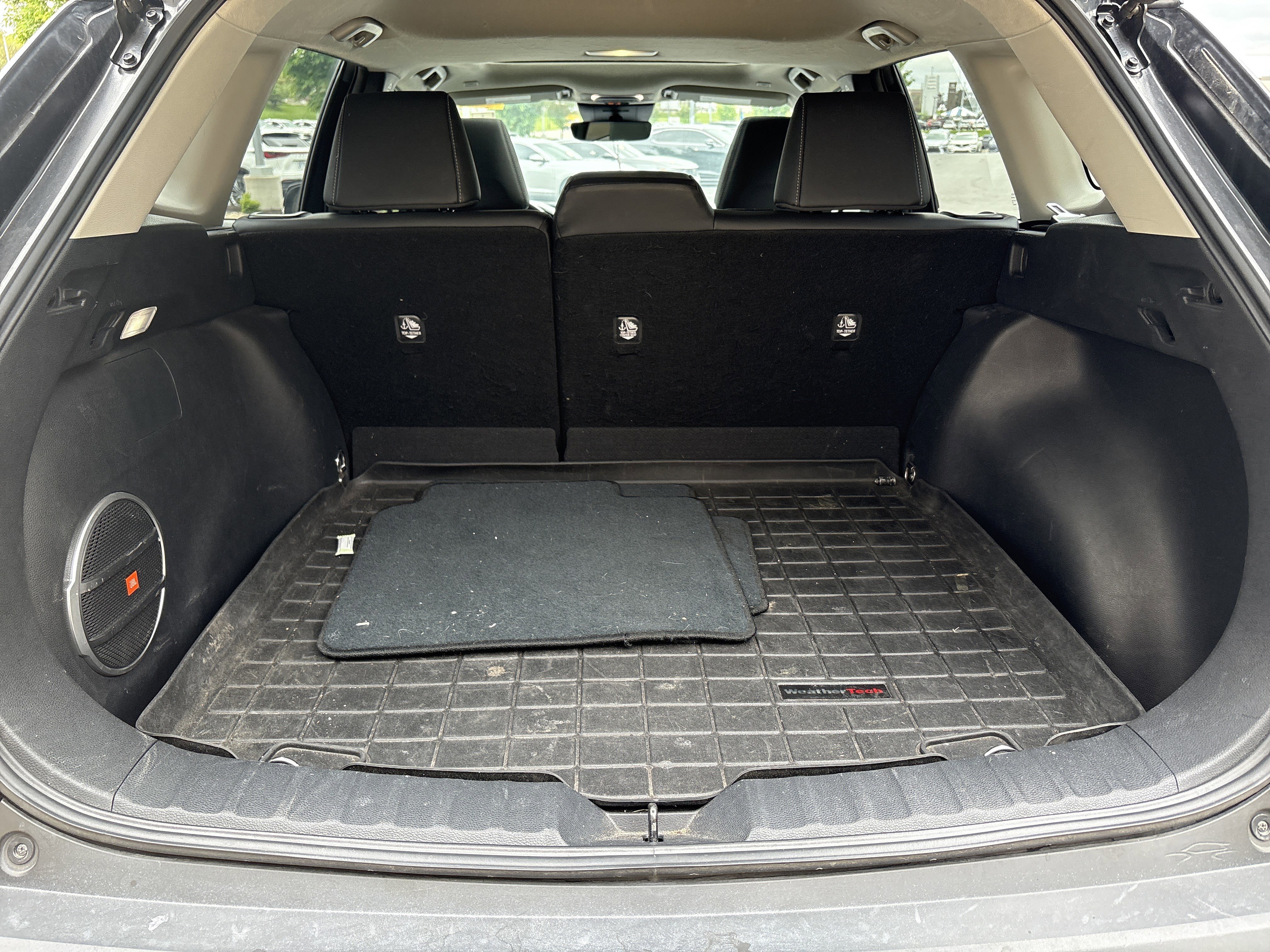 Used 2023 Toyota Corolla Cross XLE w/ Convenience Package AWD/4WD image 16