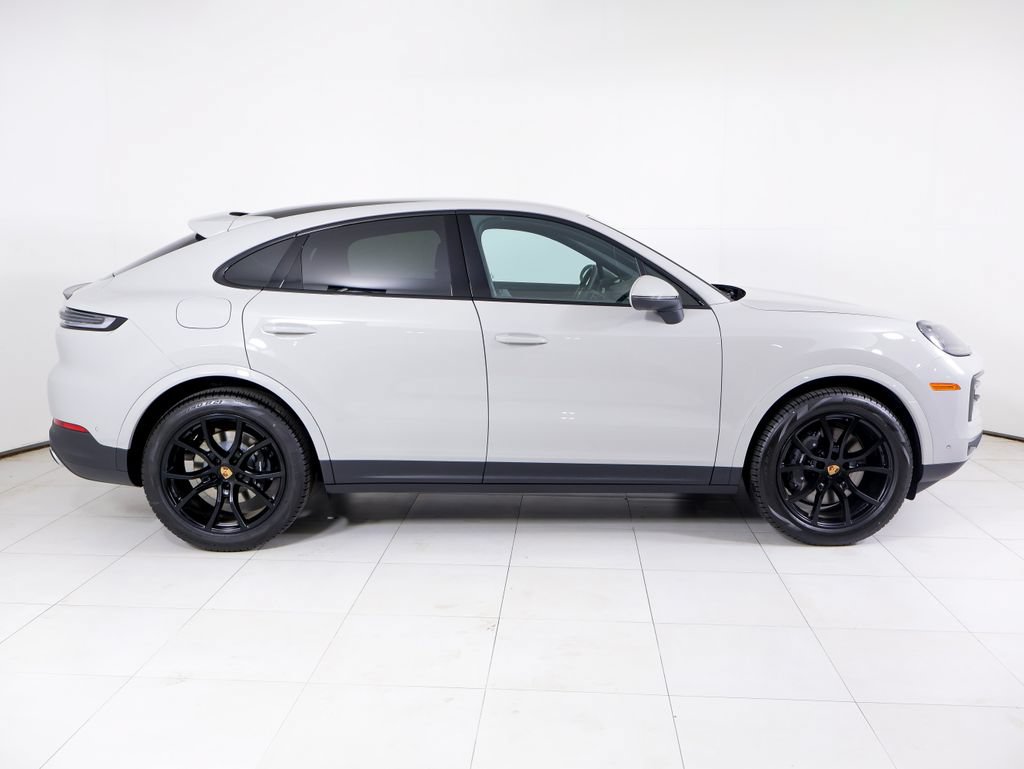New 2026 Porsche Cayenne Coupe AWD/4WD image 26
