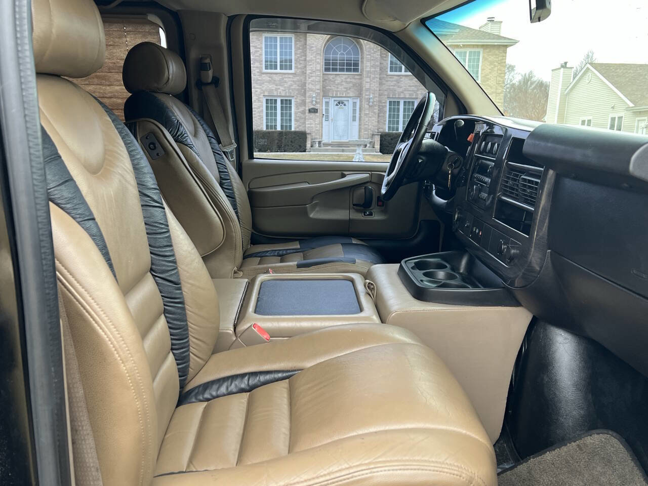 Used 2014 GMC Savana 1500 image 22