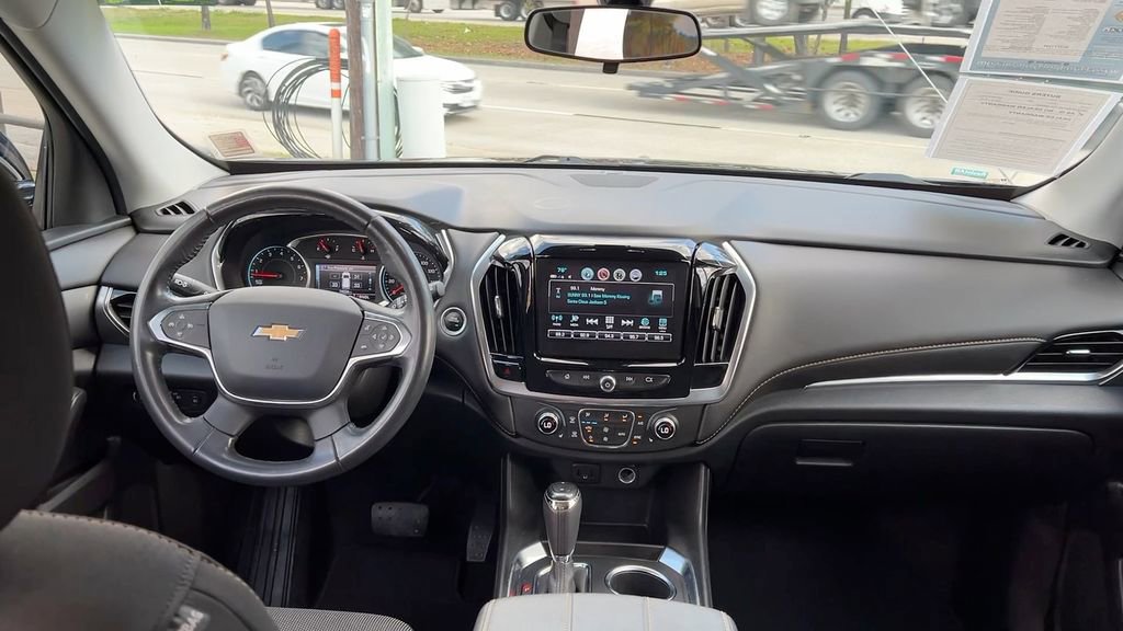 Used 2019 Chevrolet Traverse LT image 21