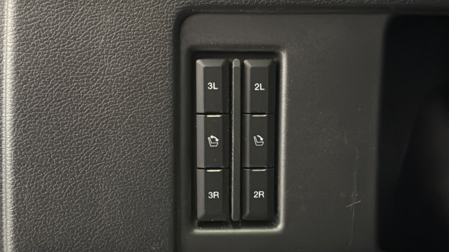 Used 2024 Ford Expedition Limited AWD/4WD image 31