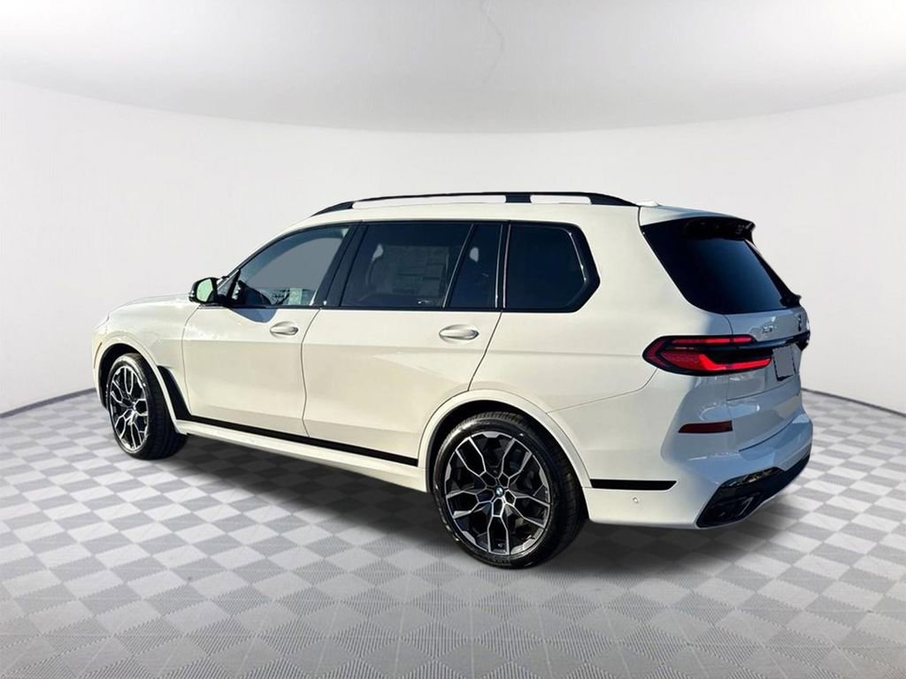 New 2026 BMW X7 M60i image 7