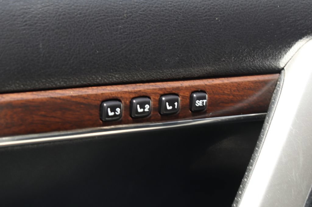 Used 2018 Toyota Land Cruiser AWD/4WD image 18