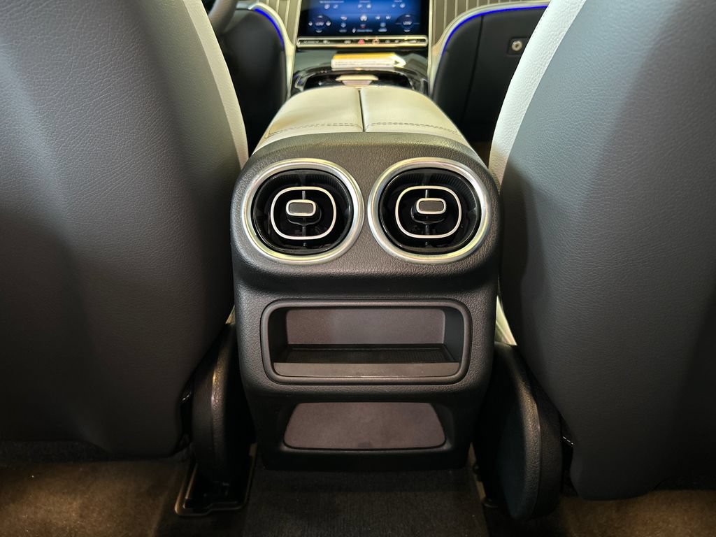 New 2027 Mercedes-Benz GLC 300 4MATIC image 25