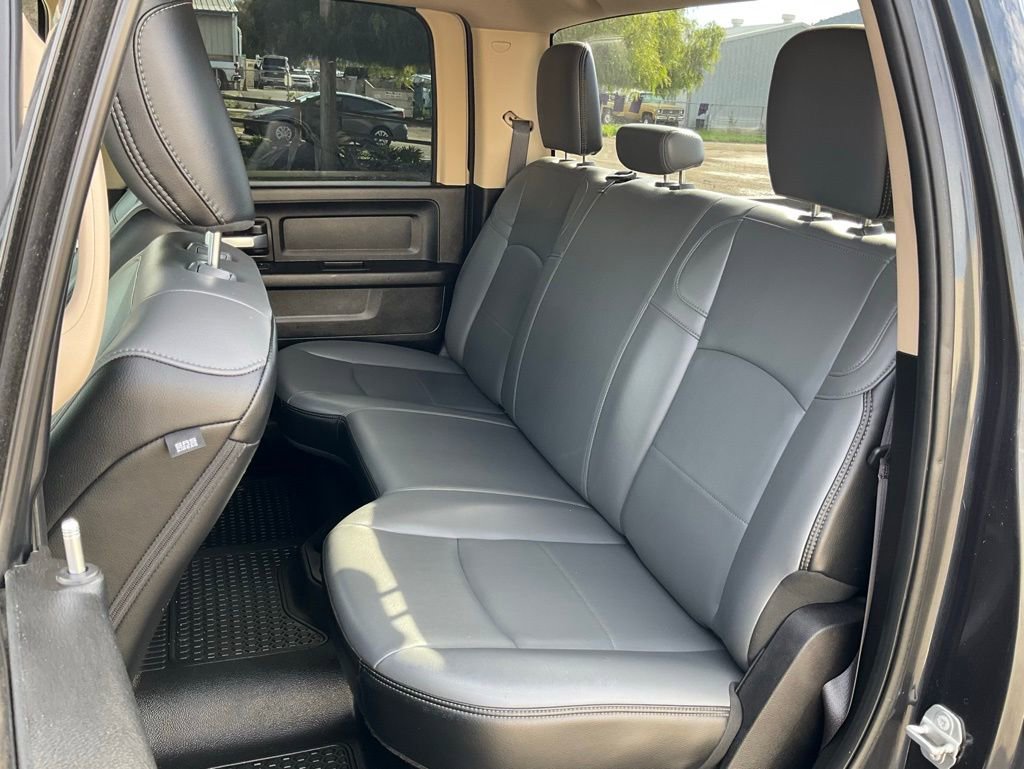 Used 2019 RAM 3500 Tradesman w/ Chrome Appearance Group image 30