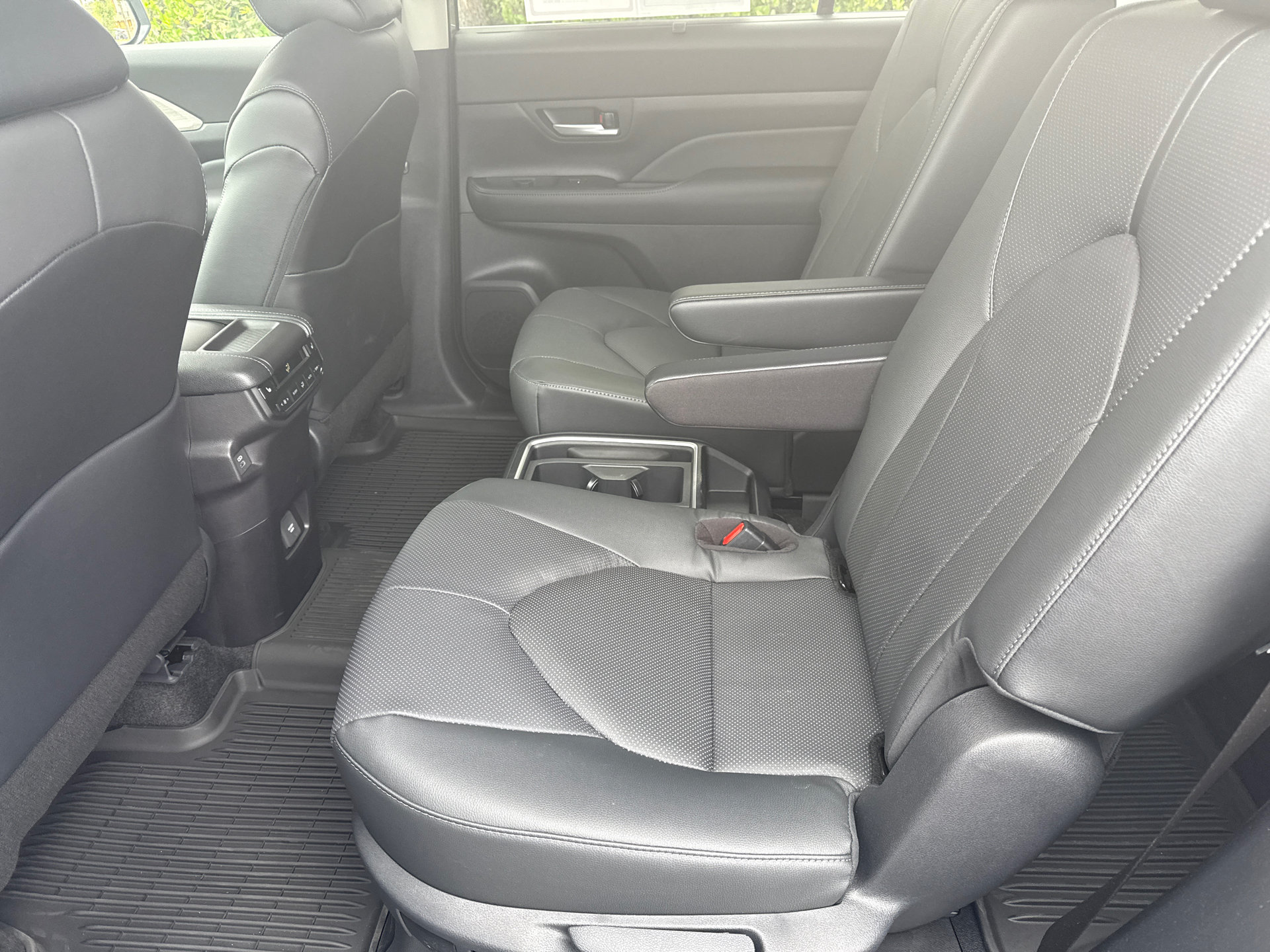 Certified 2026 Toyota Grand Highlander FWD image 18
