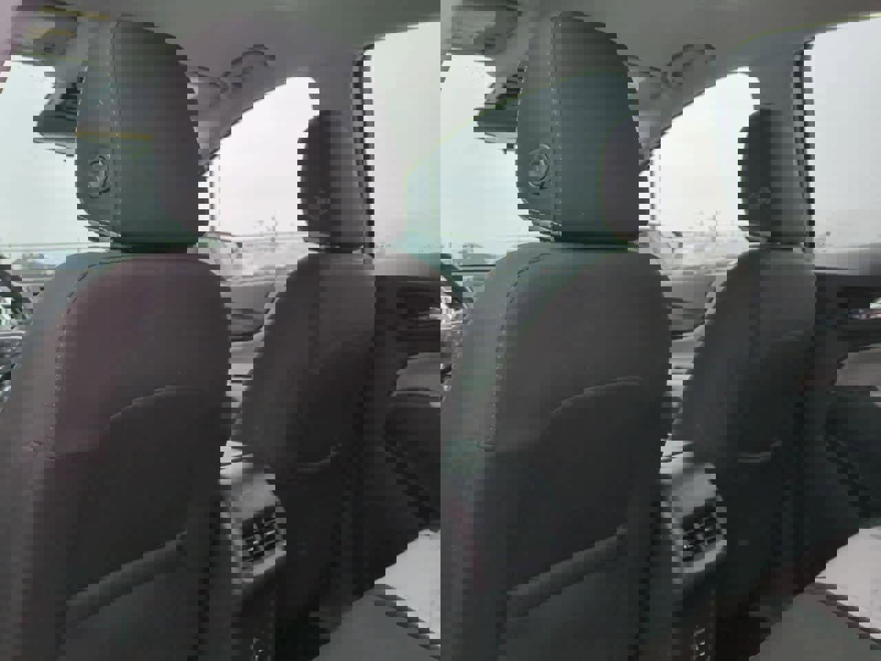 Used 2021 Chevrolet Equinox LS image 18