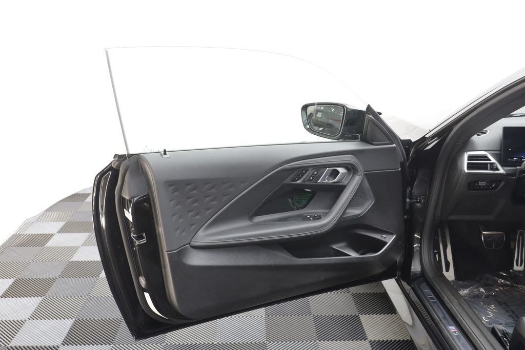 Used 2026 BMW M240i xDrive Coupe AWD/4WD image 5