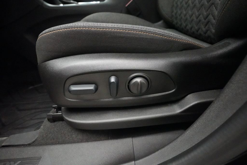 Certified 2024 Chevrolet Equinox LT w/ LPO, Floor Liner Package image 29