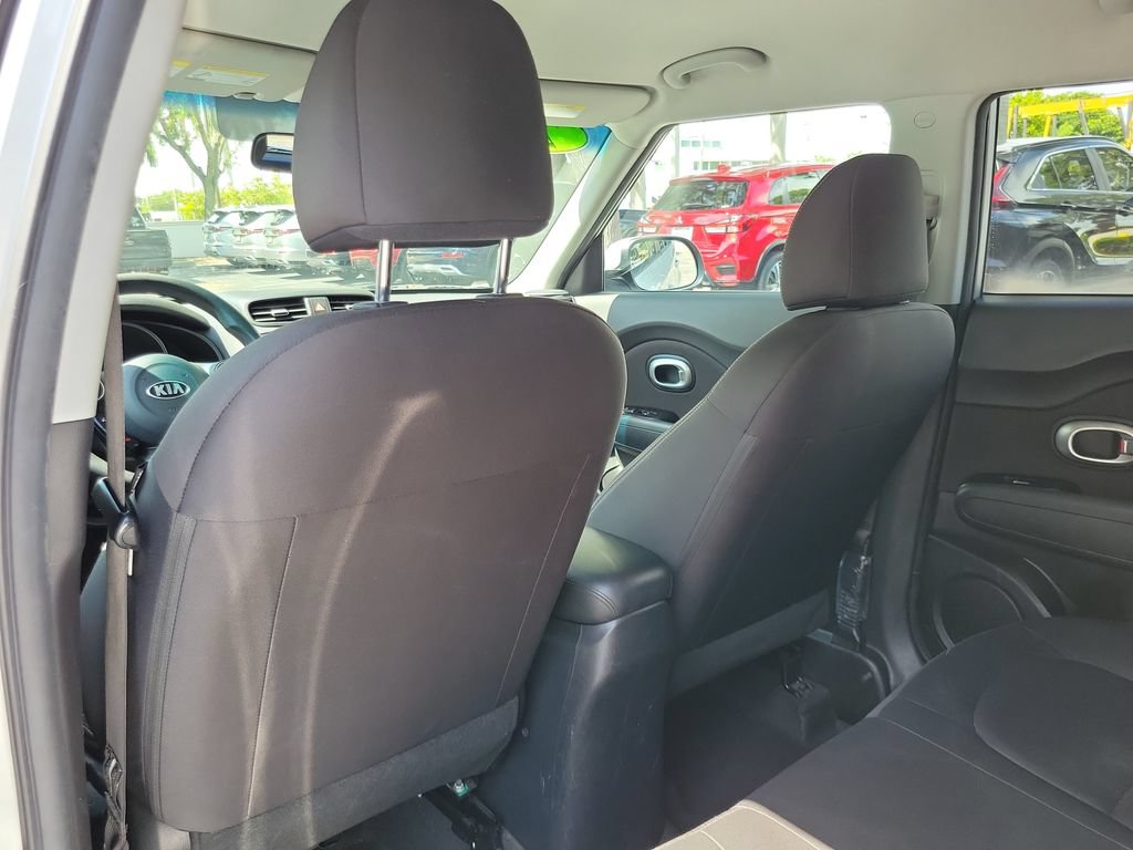 Used 2018 Kia Soul FWD image 10