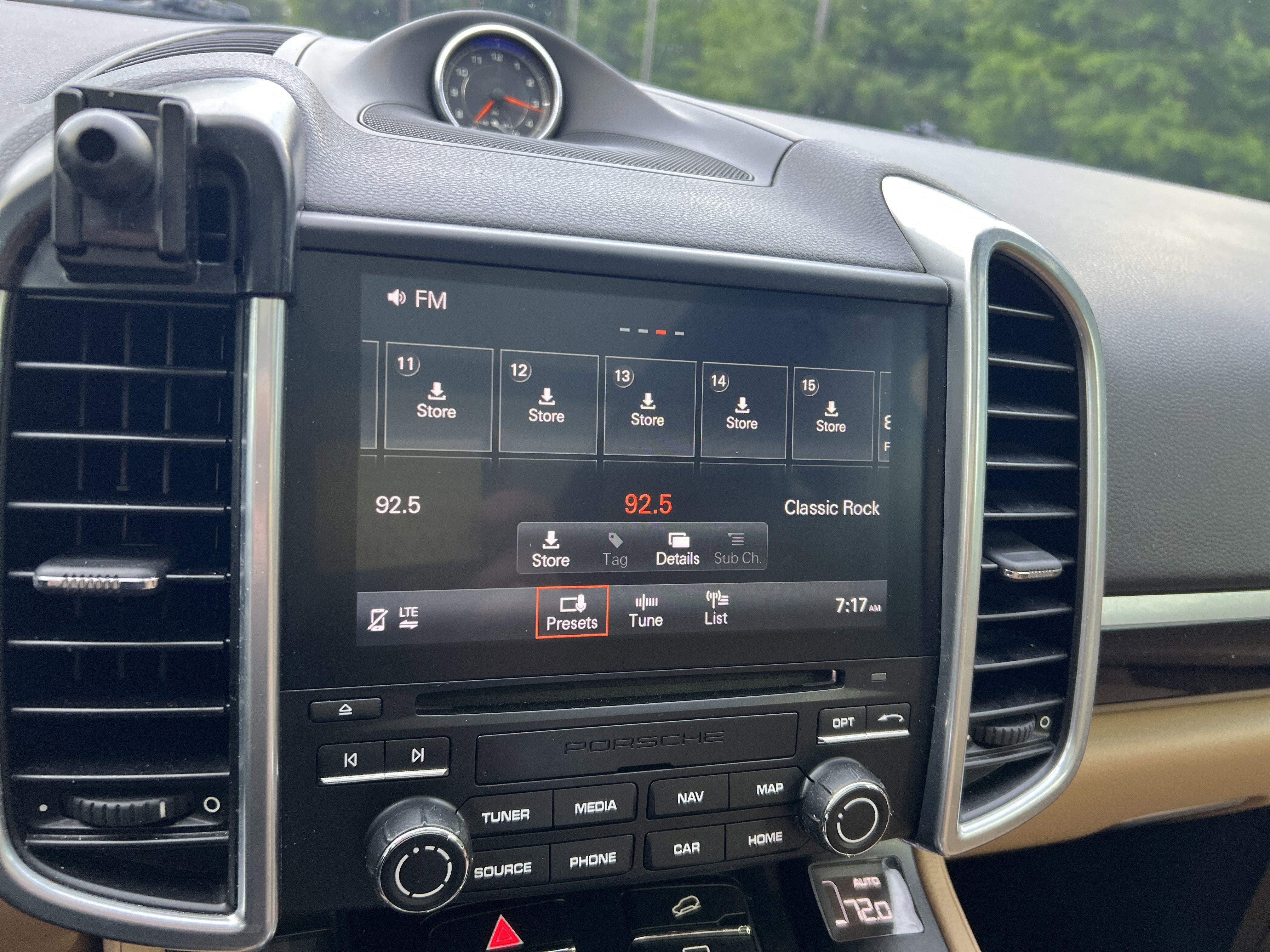 Used 2018 Porsche Cayenne S AWD/4WD image 19