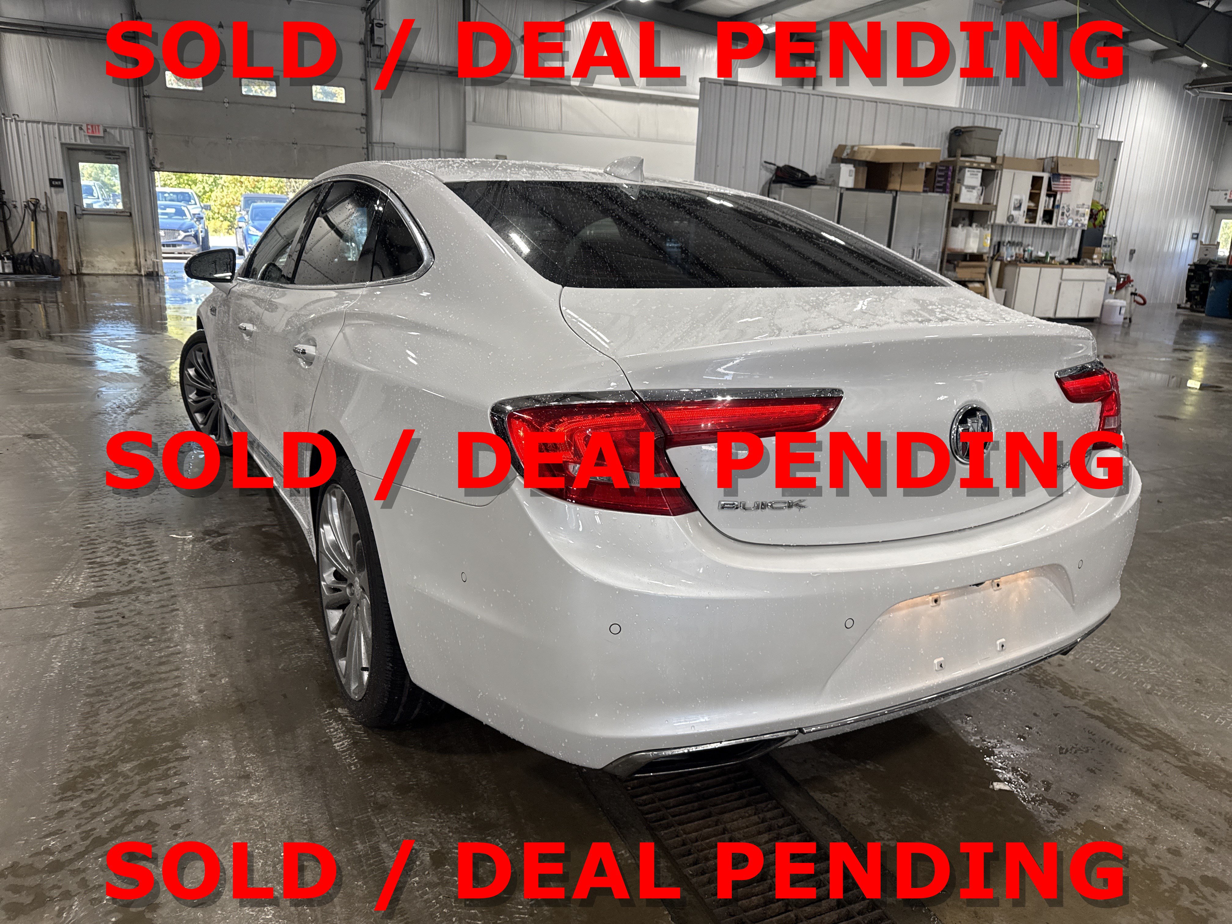 Used 2018 Buick LaCrosse Premium w/ Driver Confidence Package #2 AWD/4WD image 4