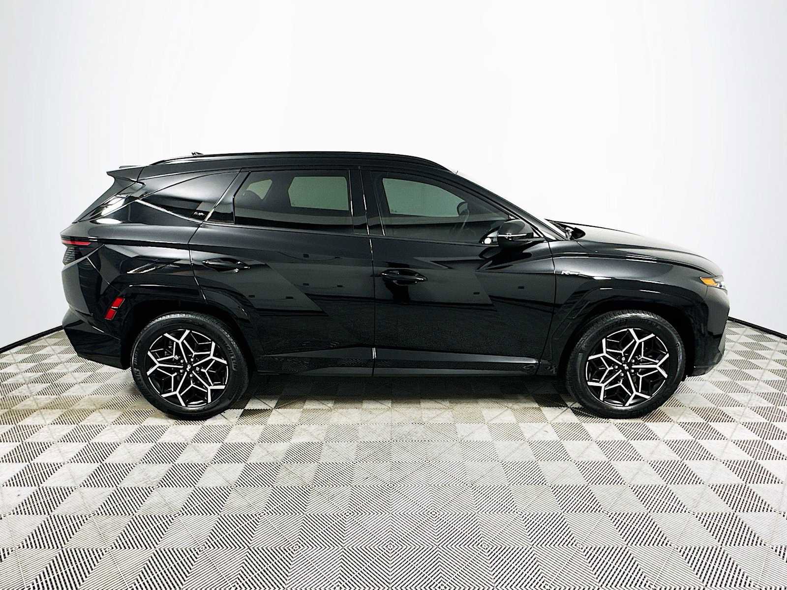 Used 2024 Hyundai Tucson N Line AWD/4WD image 8