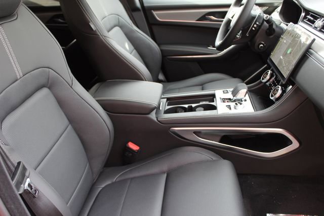 New 2026 Jaguar F-PACE R-Dynamic S image 3