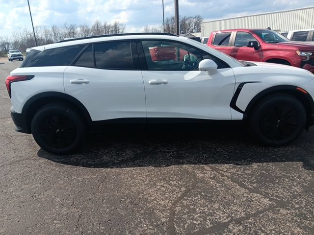 New 2026 Chevrolet Blazer EV LT AWD/4WD image 8