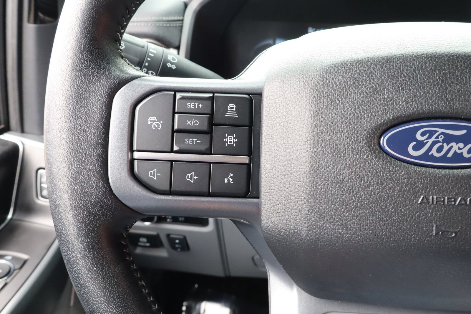 Used 2024 Ford F150 Lightning Flash AWD/4WD image 25