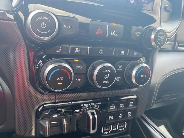 Used 2023 RAM 2500 Limited w/ Night Edition AWD/4WD image 32