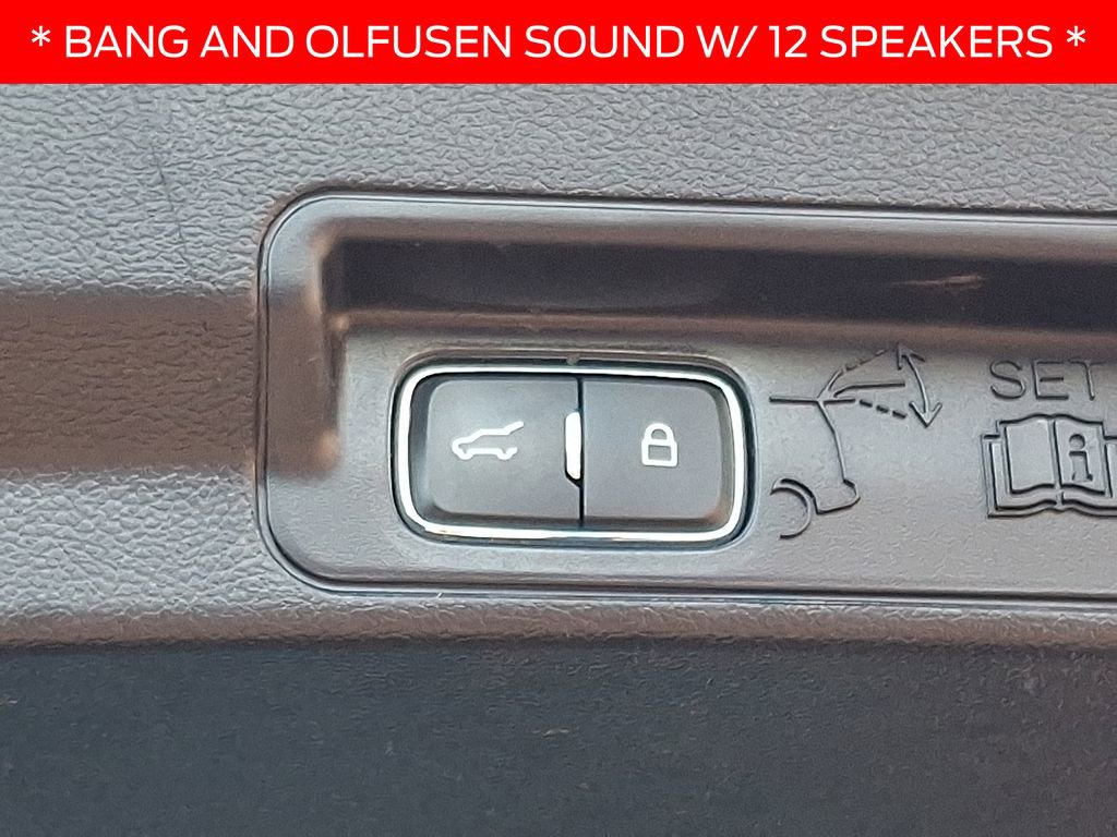 Certified 2022 Ford Explorer Limited w/ Equipment Group 301A image 32