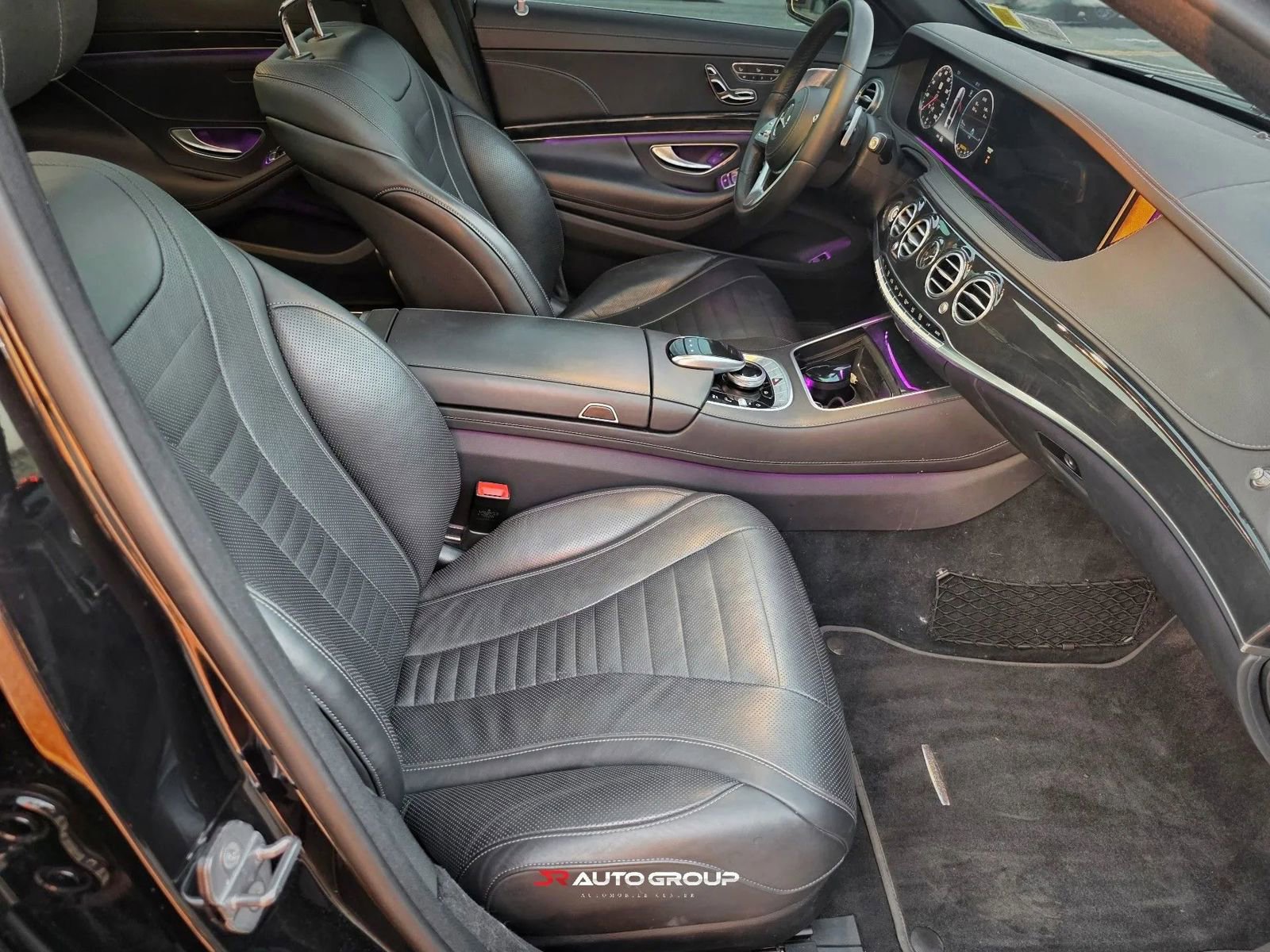 Used 2020 Mercedes-Benz S 560 Sedan image 17