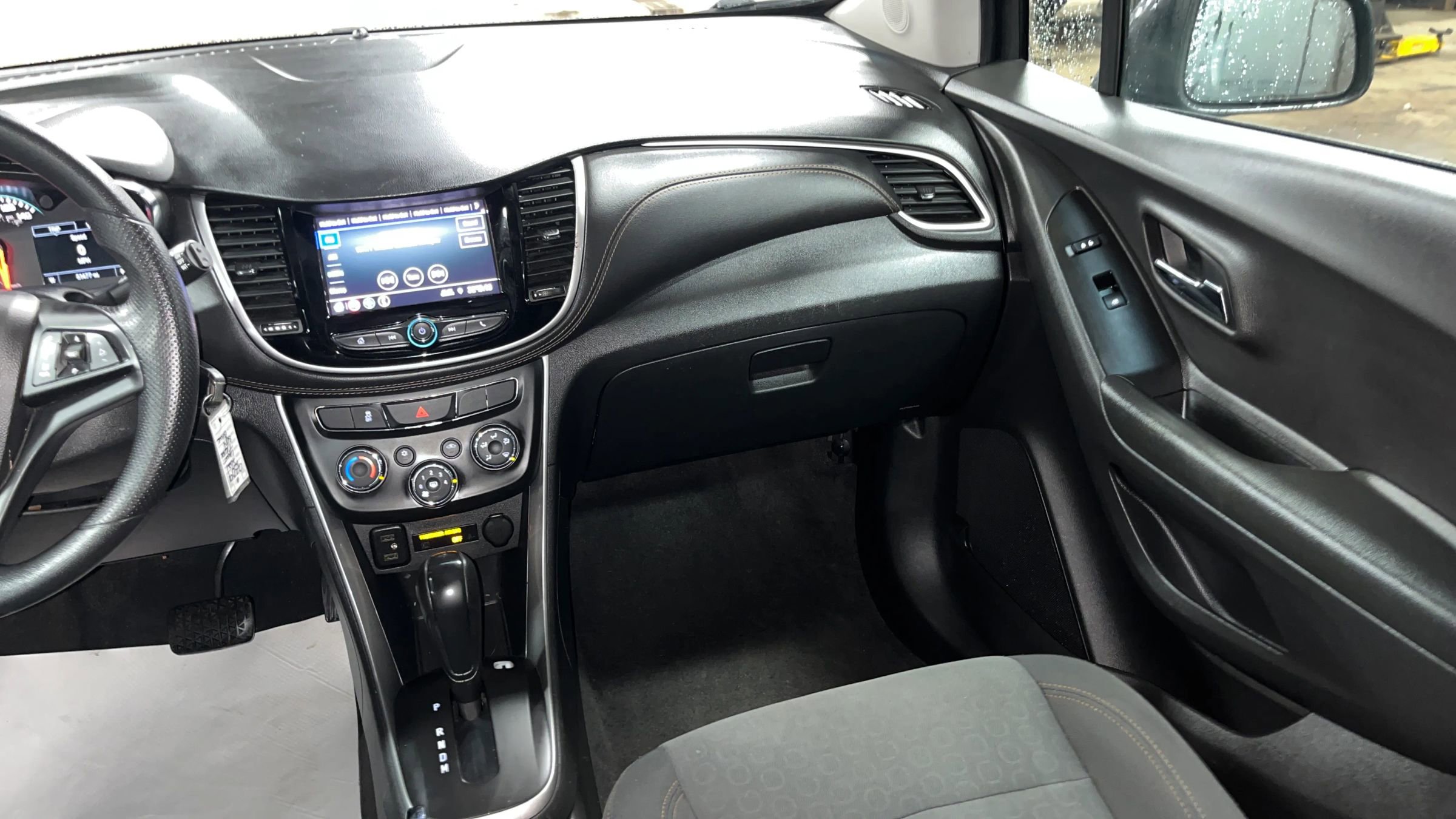 Used 2021 Chevrolet Trax LS w/ Tint and Cruise Package image 9