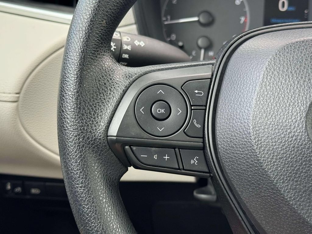 Used 2023 Toyota Corolla Cross L FWD image 23