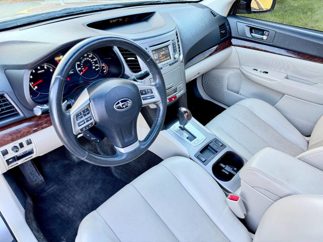 Used 2014 Subaru Legacy 2.5i Limited w/ Moonroof Package image 23