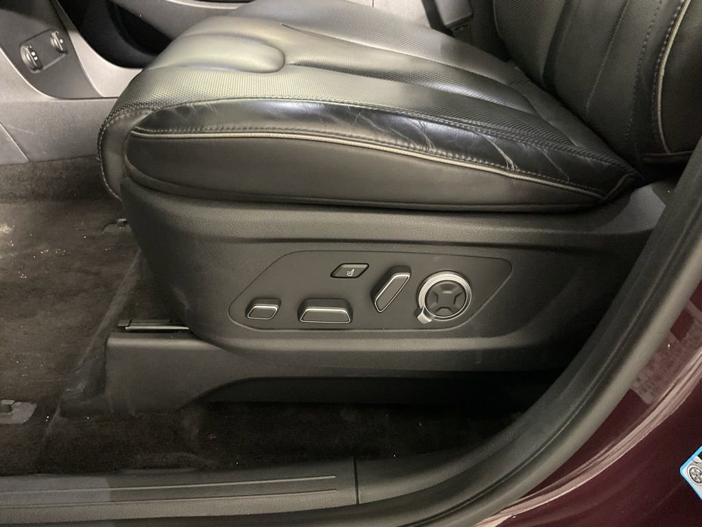 Used 2024 Hyundai Palisade Calligraphy image 21