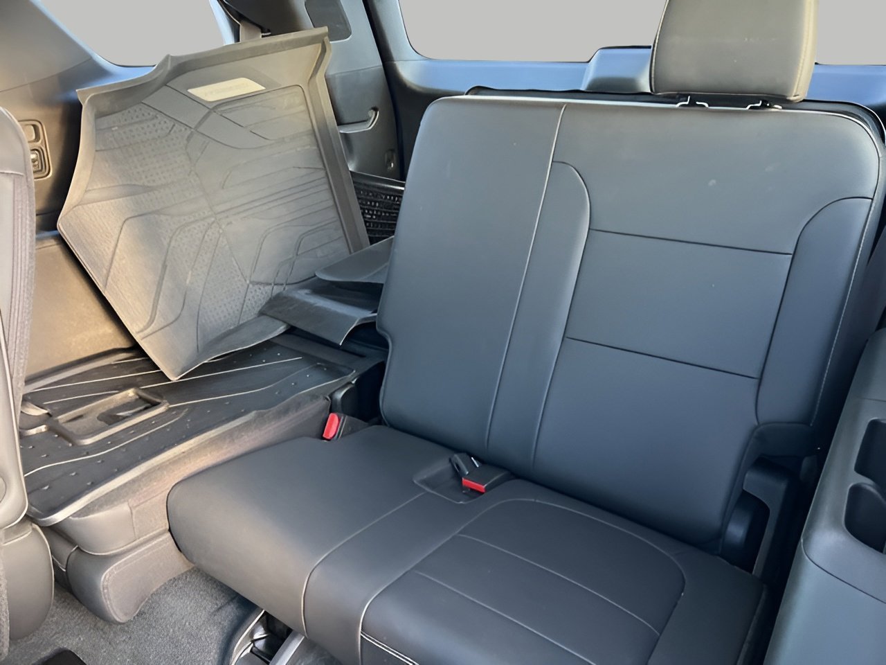 Used 2022 Chevrolet Traverse Premier w/ LPO, Floor Liner Package image 31