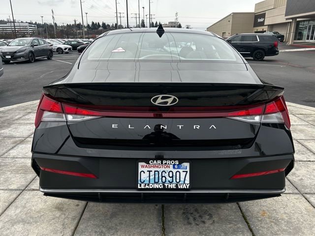 Certified 2025 Hyundai Elantra Sport image 5