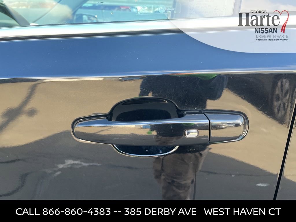 Used 2019 Chevrolet Traverse LT w/ LT Premium Package AWD/4WD image 12