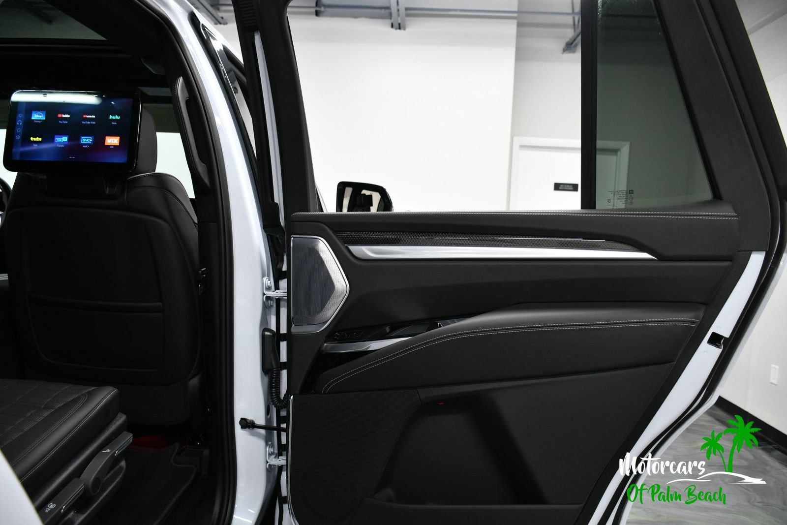 Used 2026 Cadillac Escalade V w/ LPO, ONYX Package image 56