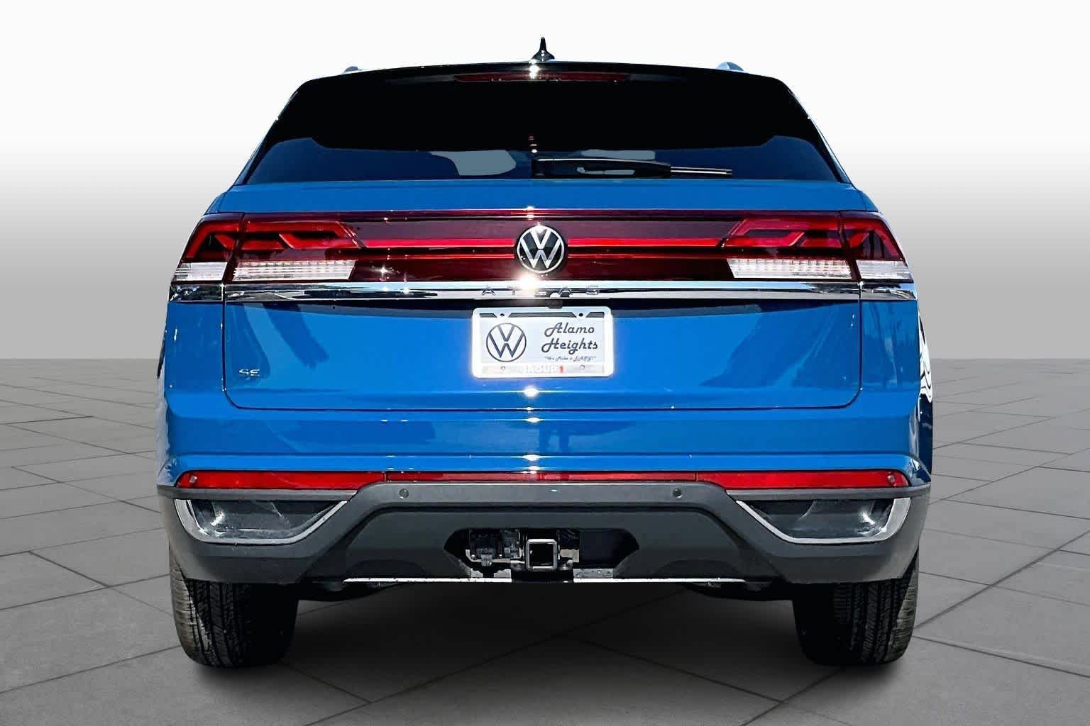 New 2026 Volkswagen Atlas Cross Sport SE image 4